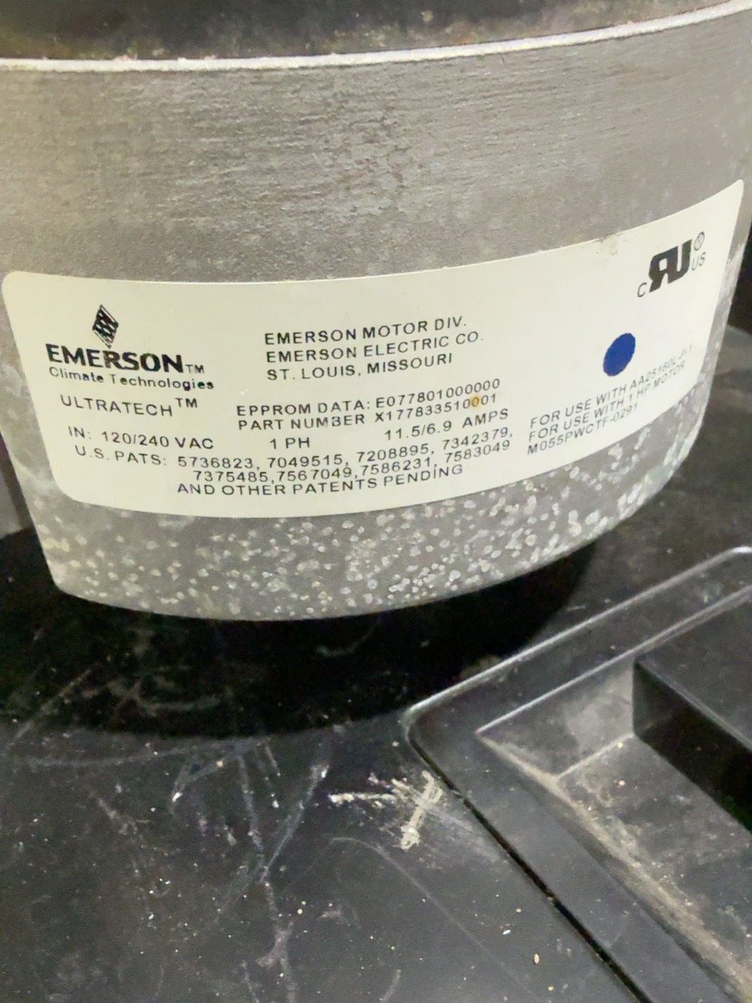 Emerson UltraTech motor 120/240V rating label