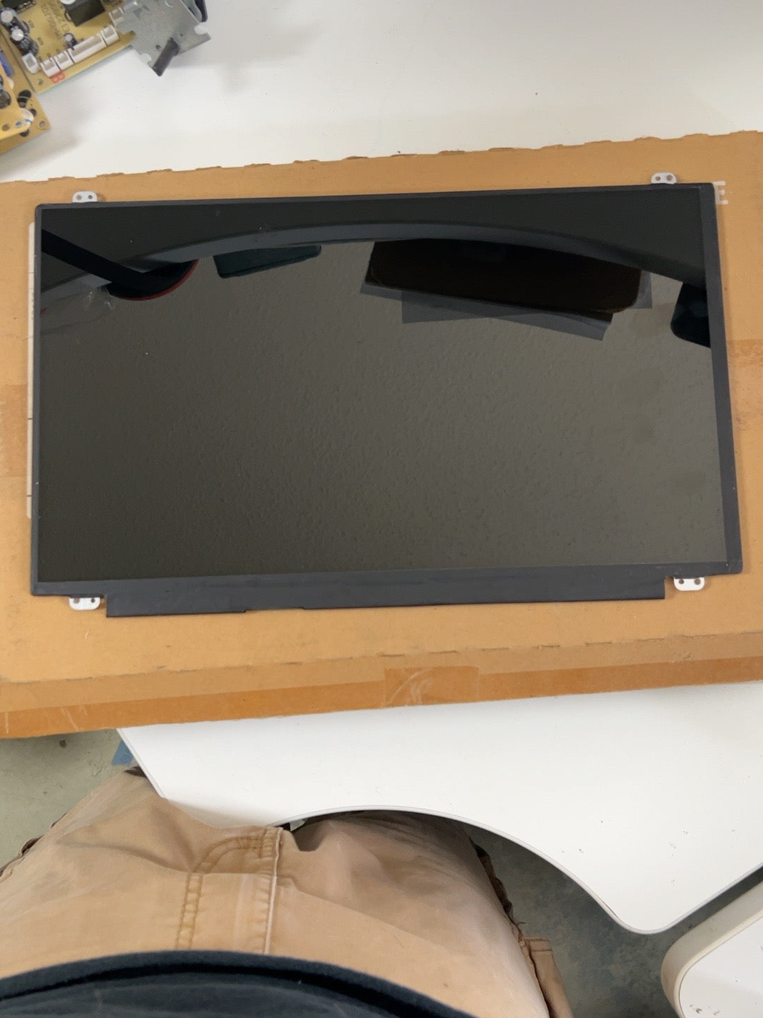 Actual Innolux N156BGE-L41 front