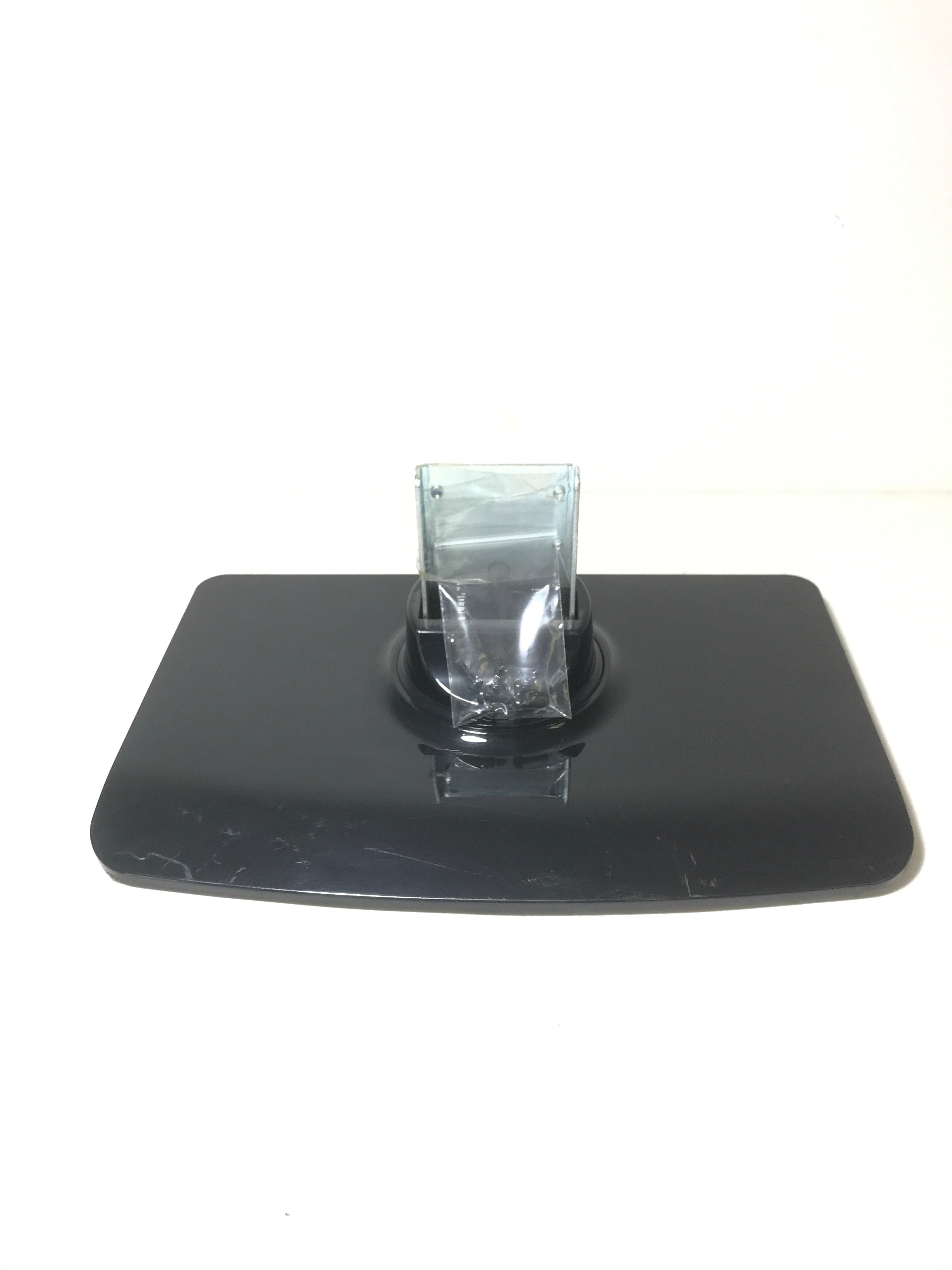 Element ELCHW261 TV Stand/Base