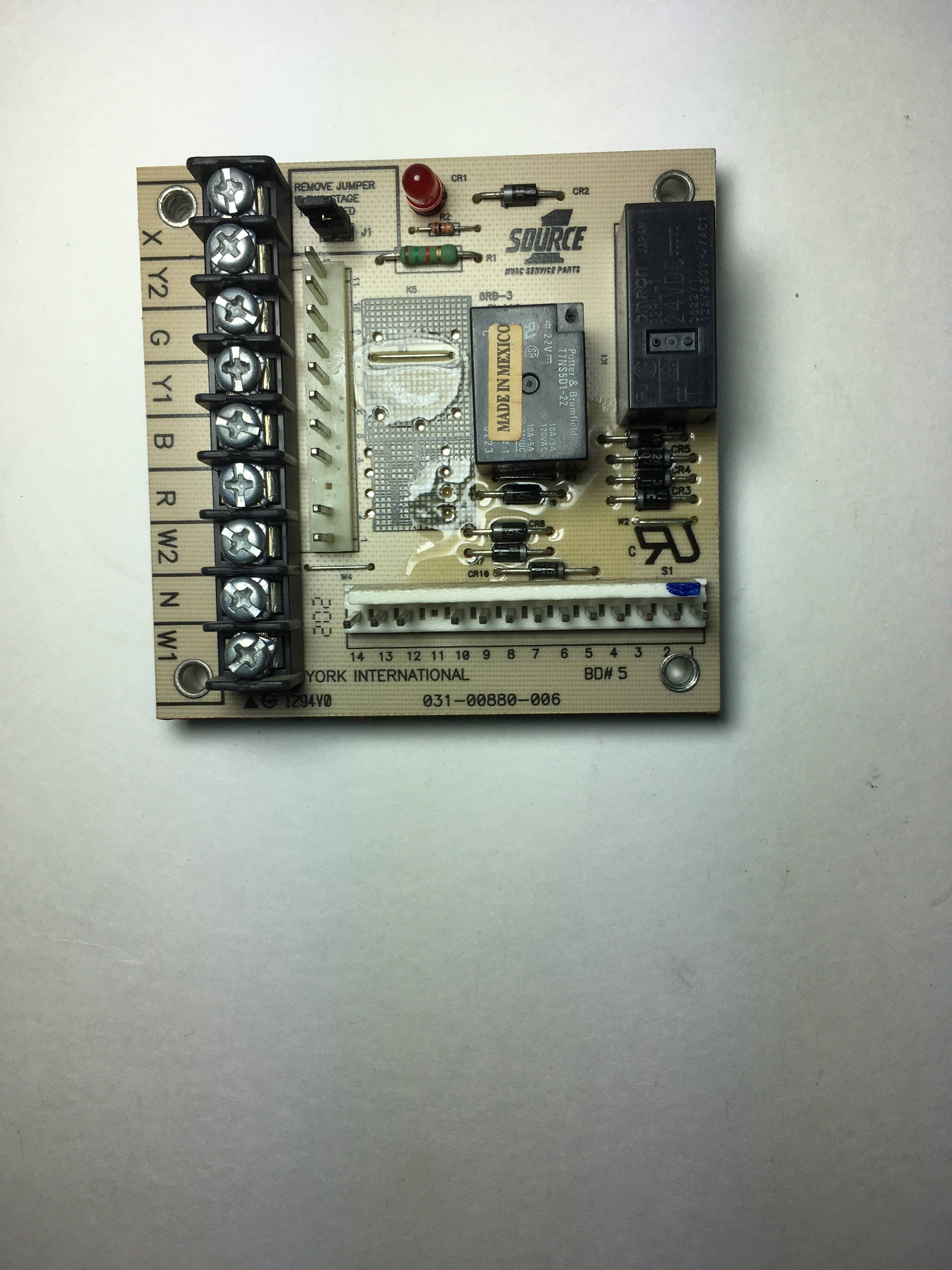 York 031-00880-006 Control Board