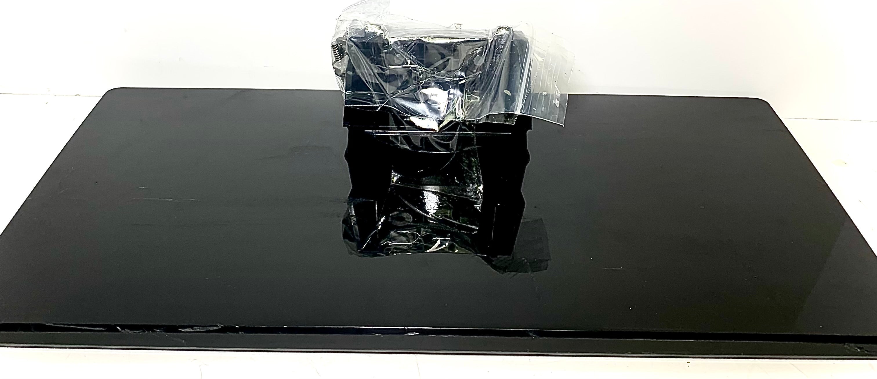 Toshiba 32SL410U TV Stand/Base