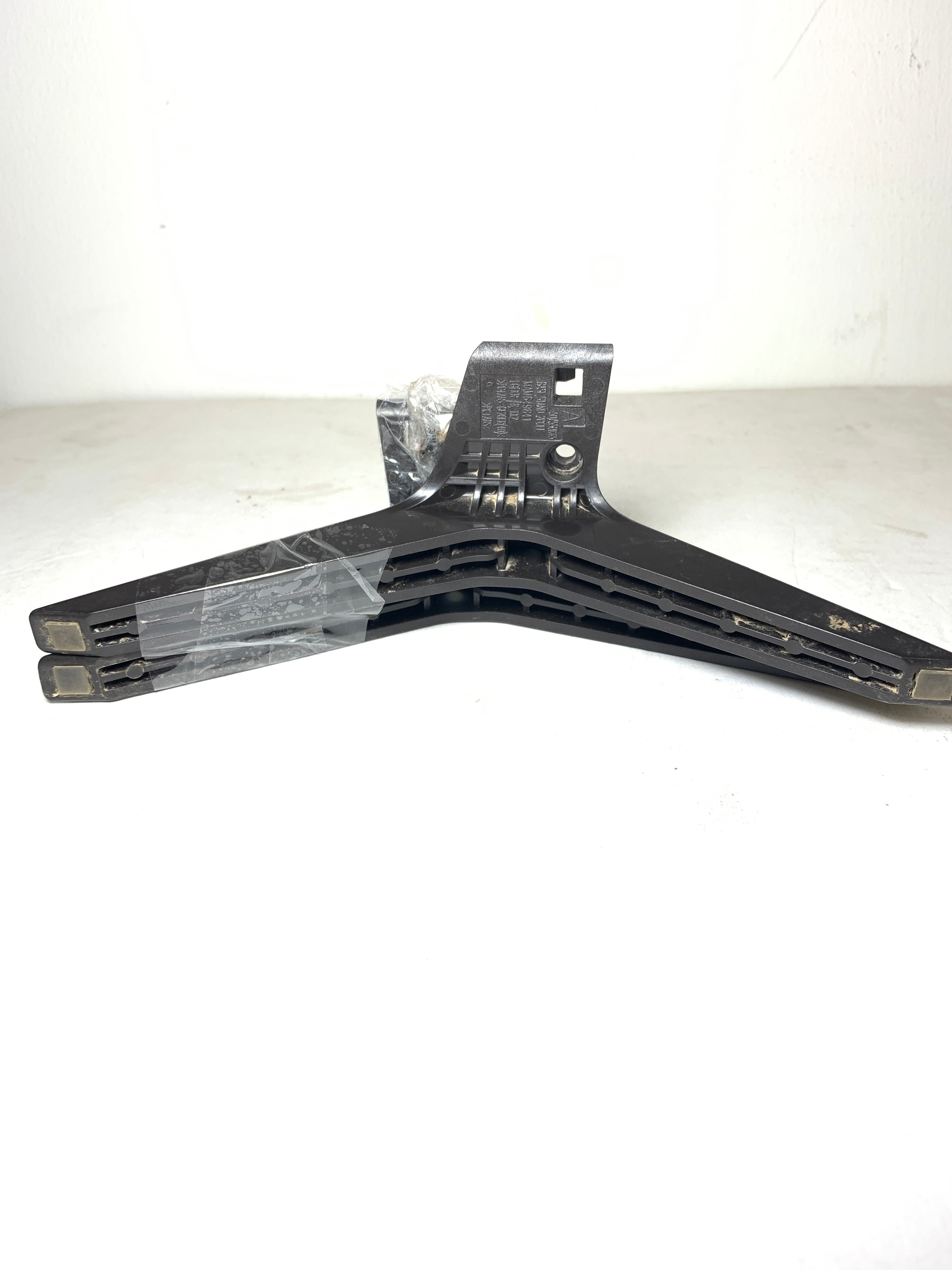 LG 49UK6300PUE TV Stand/Base