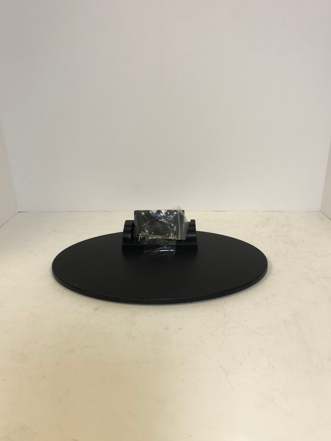 Sanyo DP19649 TV Stand/Base