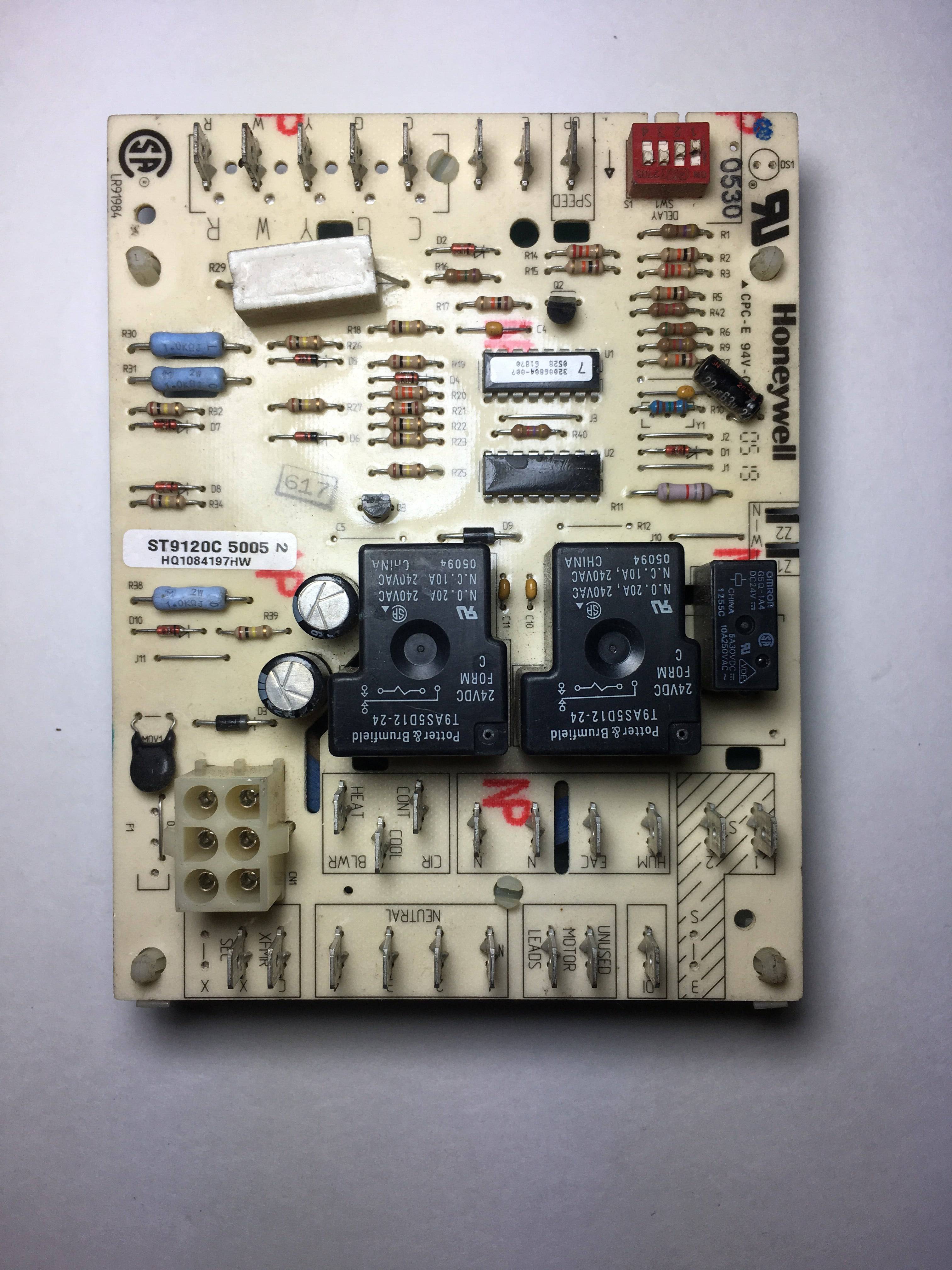 Honeywell ST9120C5005 Fan Control Circuit Board HQ1084197HW