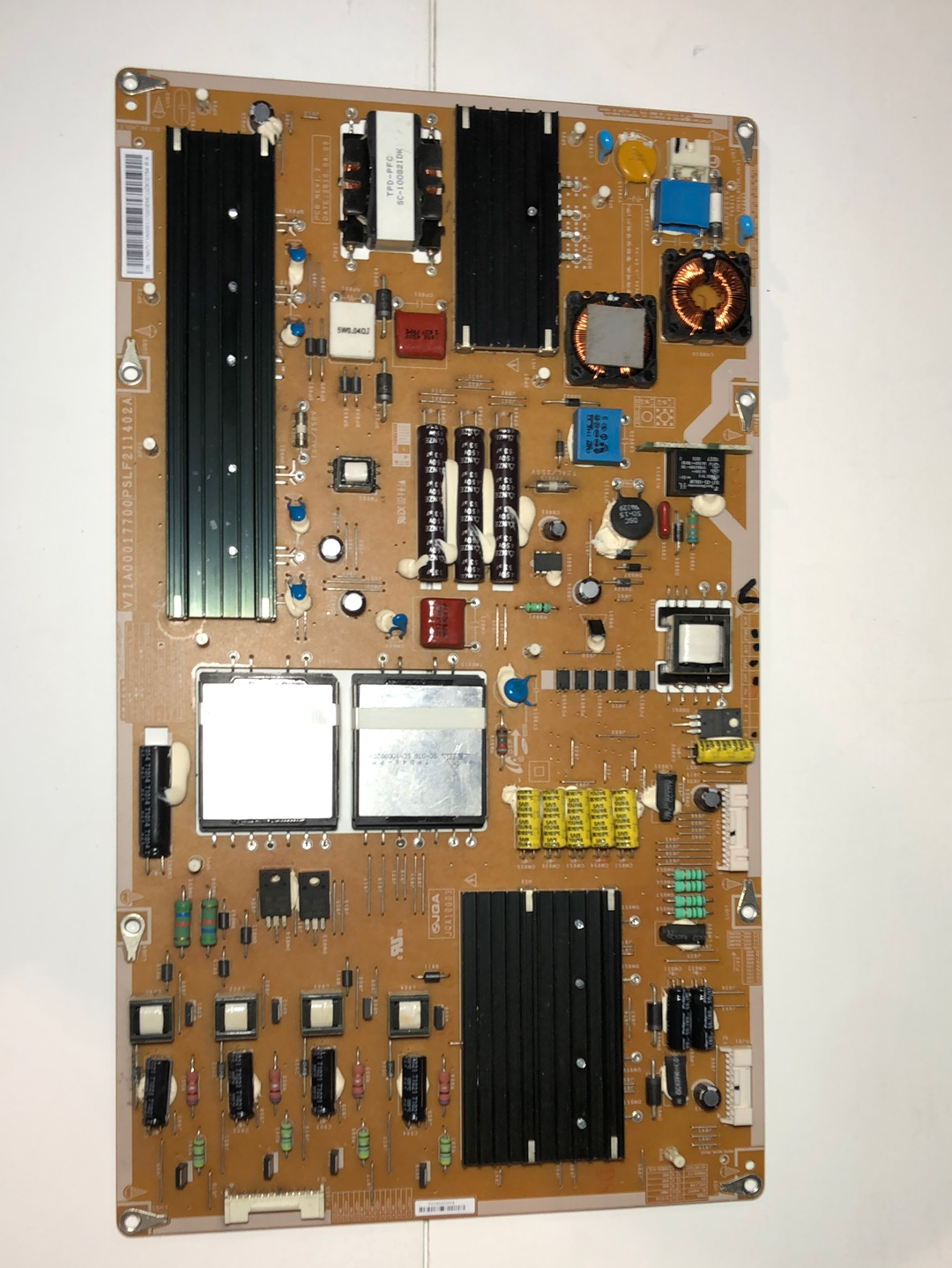 Toshiba 75020266 (V71A00017700) Power Supply for 46WX800U