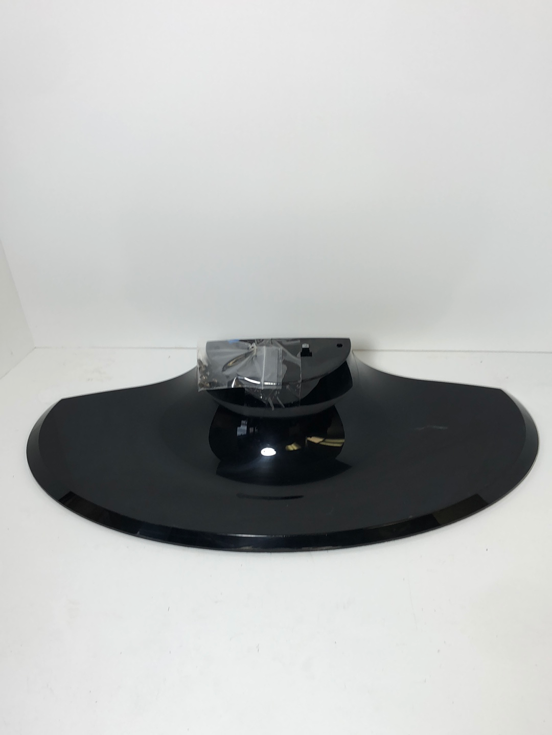 Dynex DX-L321-10A TV Stand/Base