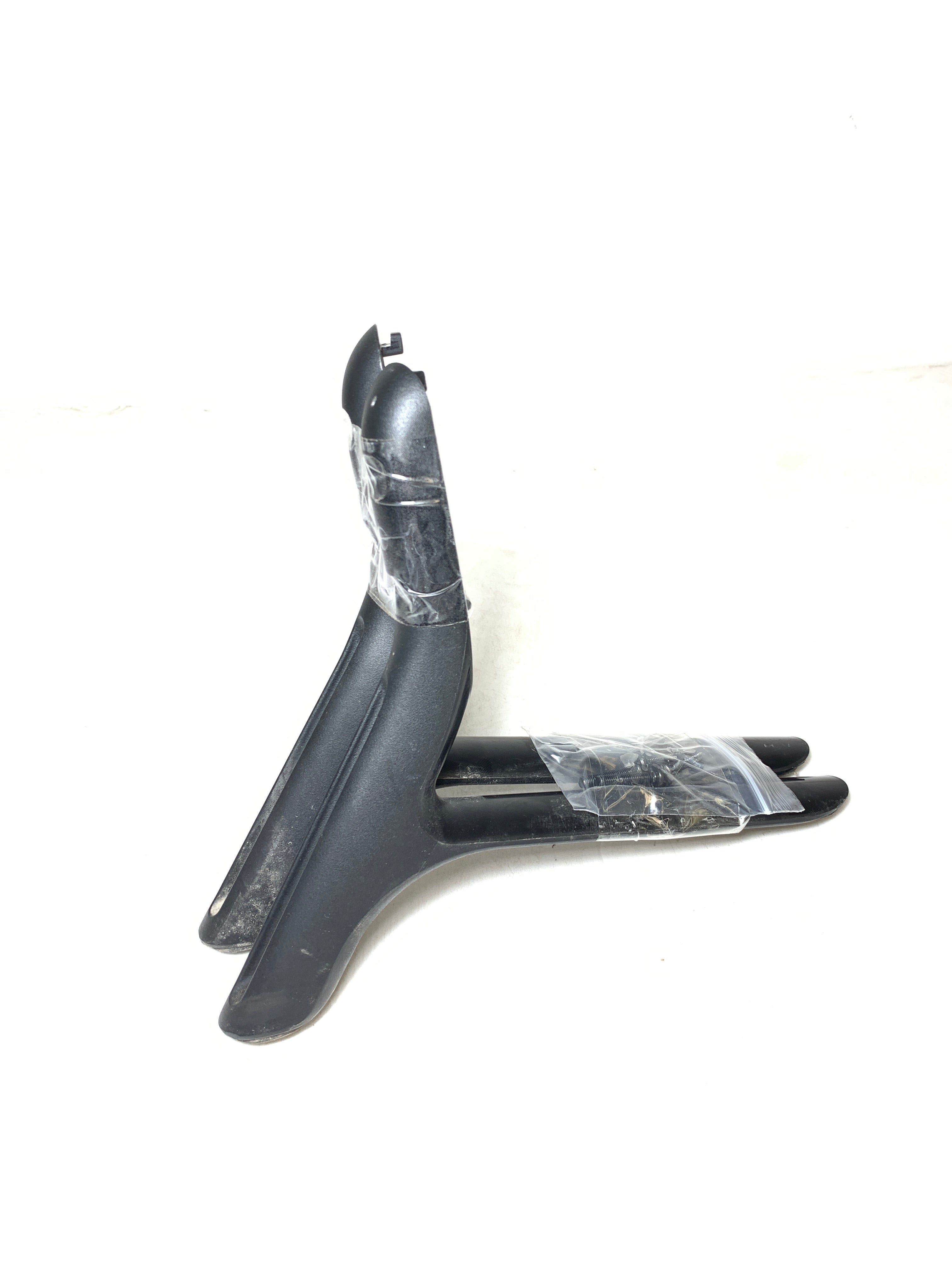 LG 32LB560B-UZ TV Stand/Legs