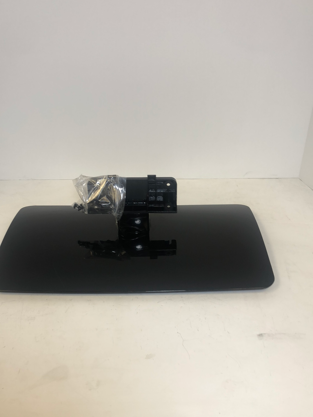 Westinghouse DW32H1G1 TV Stand/Base