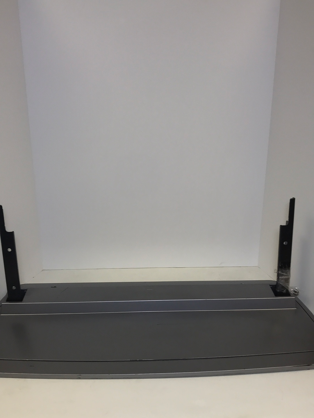 Sylvania LC420SS8 TV Stand/Base