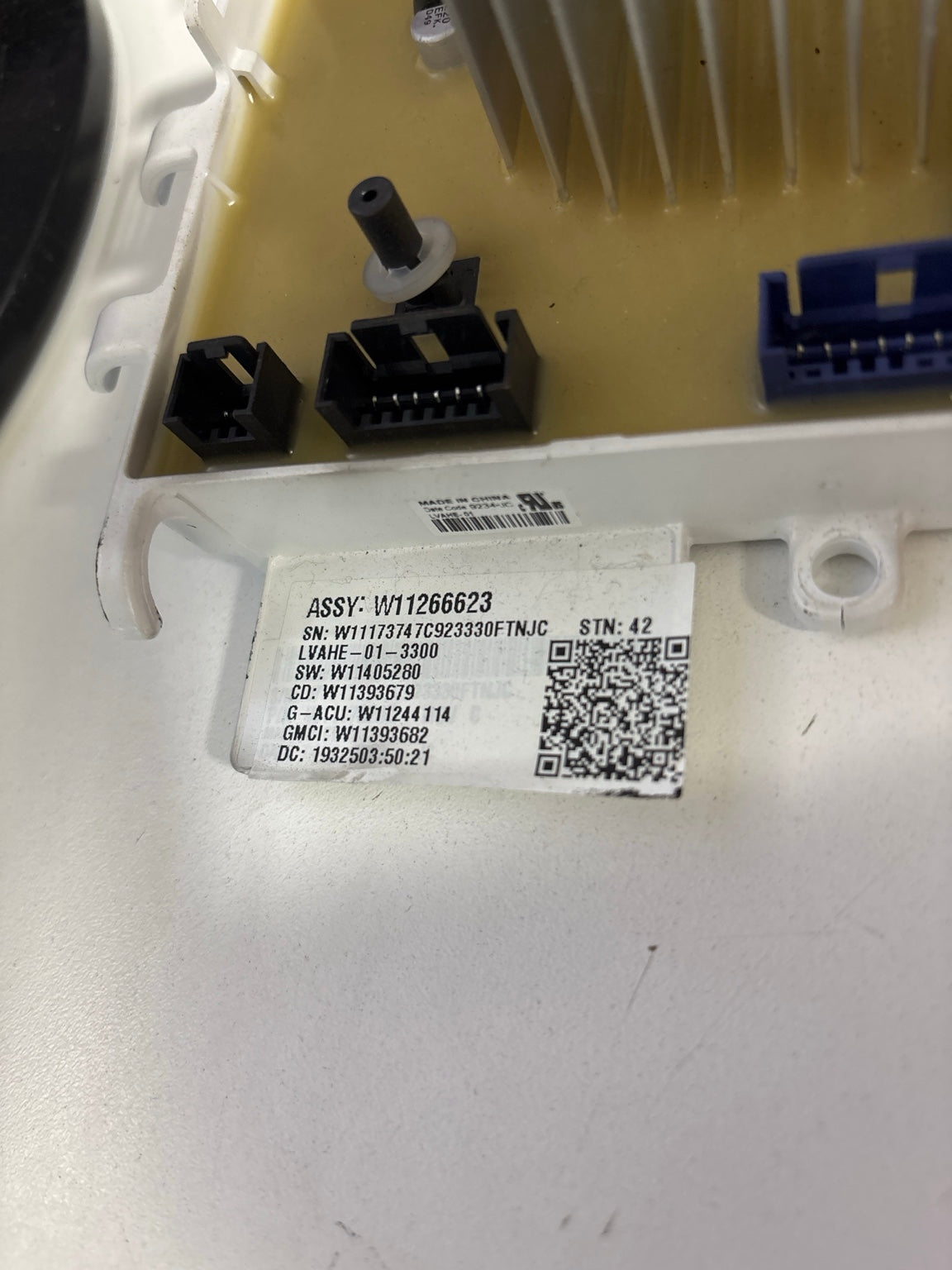 Actual W11266623 part number and label close-up
