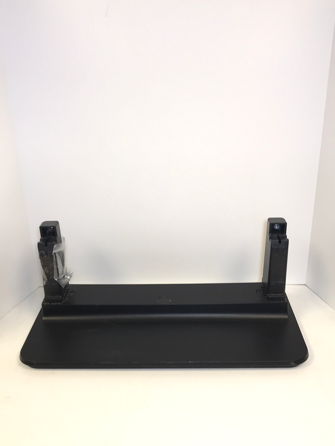 Sanyo DP42740 TV Stand/Base