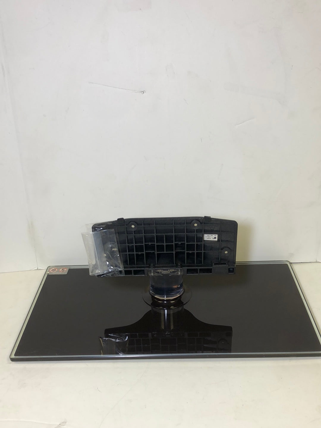 Samsung UN40D6000SFXZA TV Stand/Base